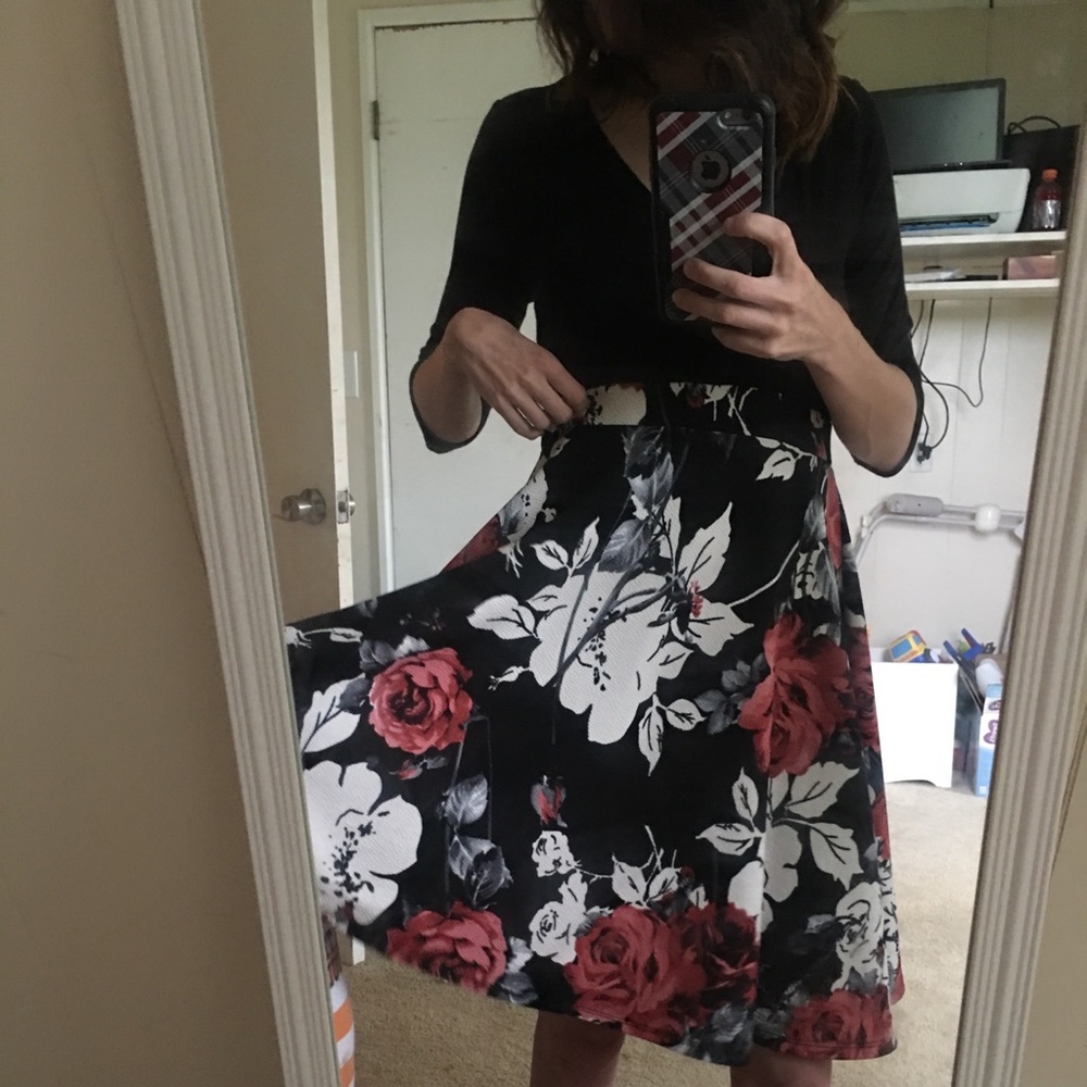 Breastfeeding/maternity dress
